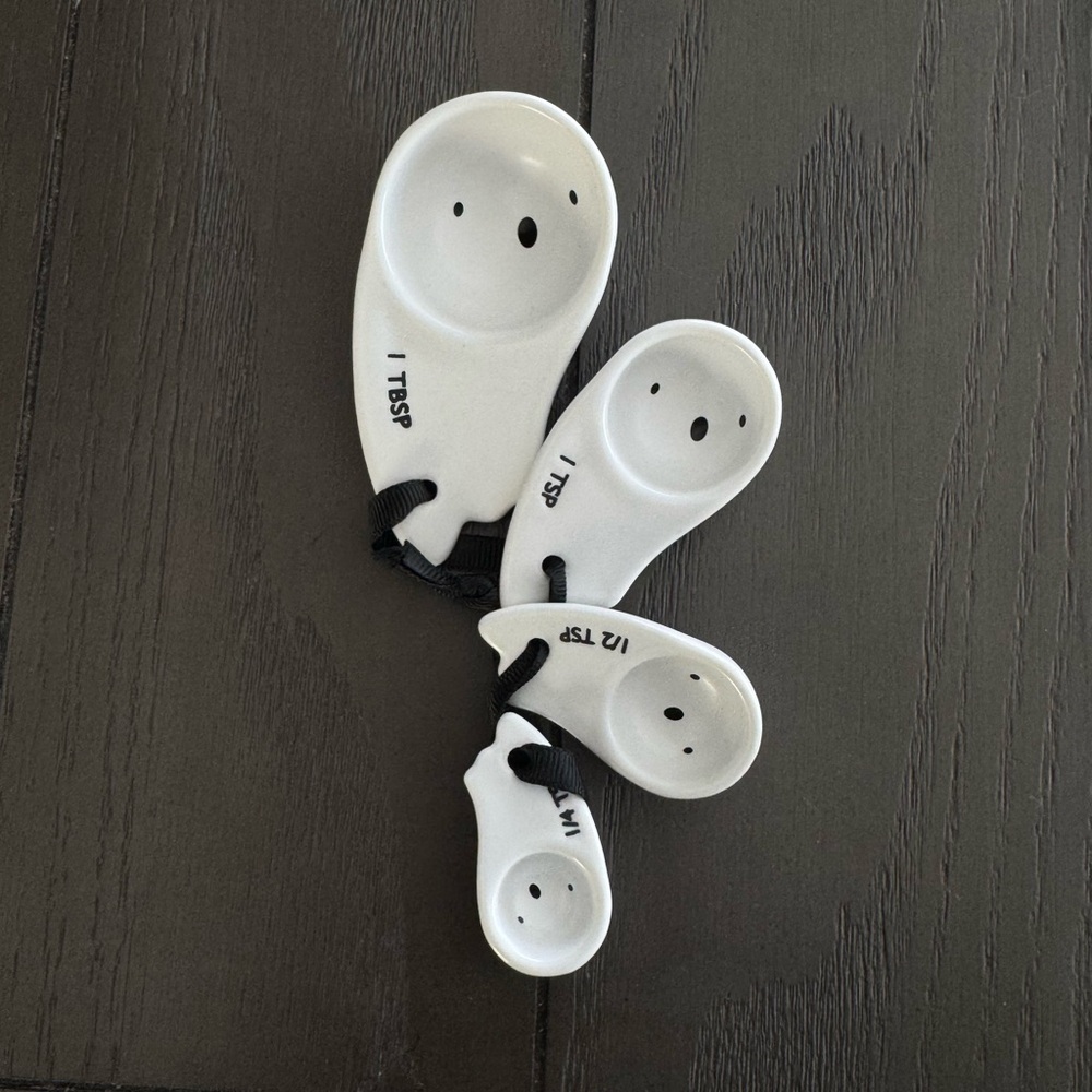 crate and barrel halloween ghost ceramic measuring spoons set